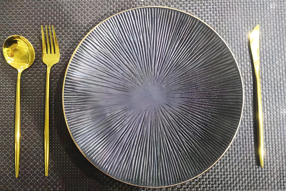 金色西餐具
